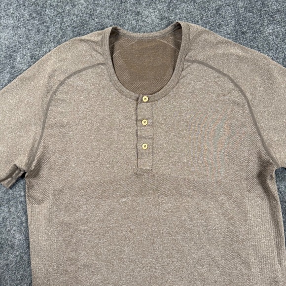 Lululemon Shirt Small Brown Metal Vent Tech Henley Short Sleeve Athletic Men's - Picture 1 of 6